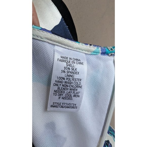 💜Guess Silk Floral Dress with Convertible Tie-Waist - Picture 9 of 9